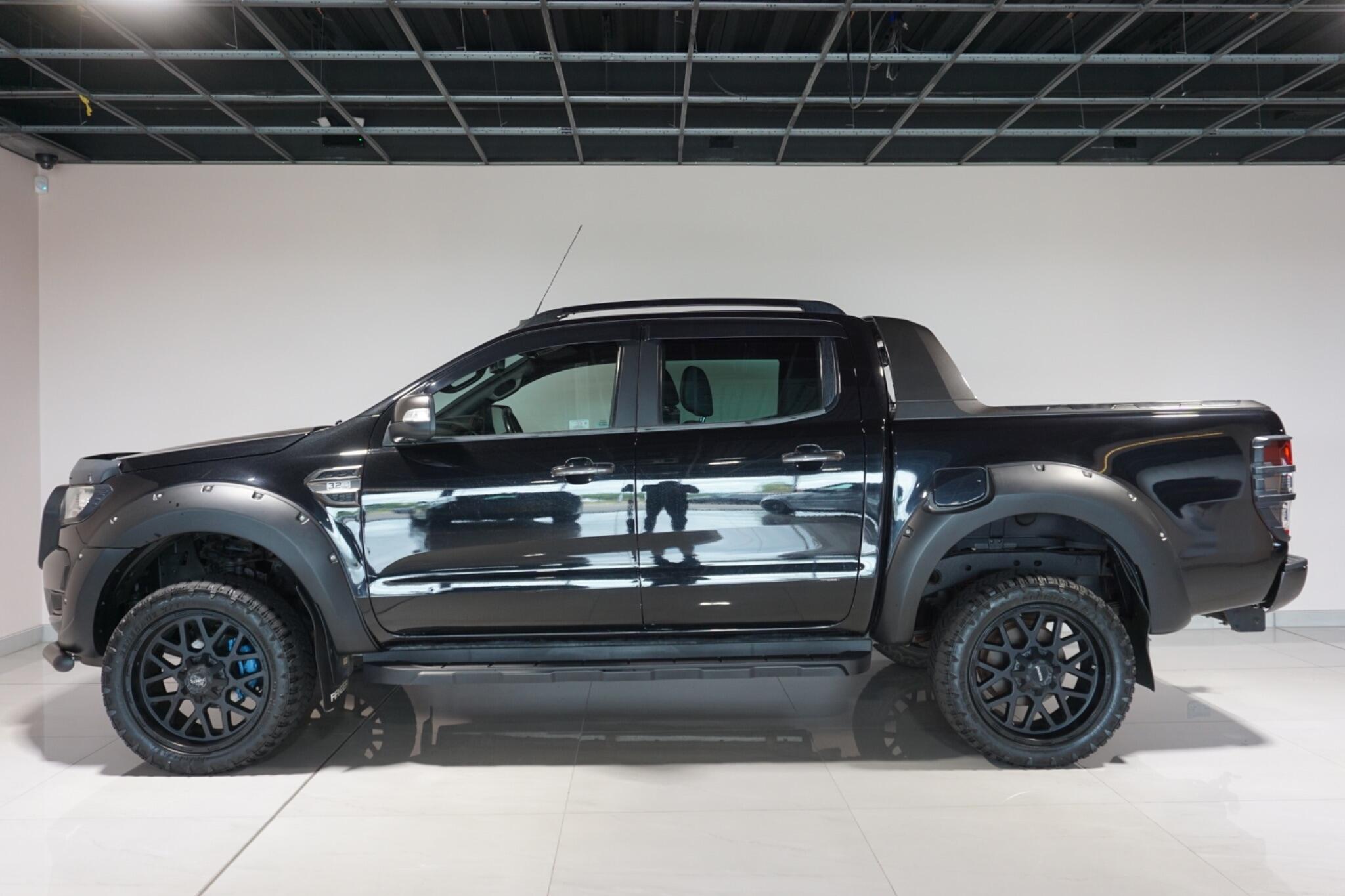 Ford Ranger 3.2 TDCi Wildtrak Pickup Double Cab 4dr Diesel Auto 4WD Euro 5 (200 ps)